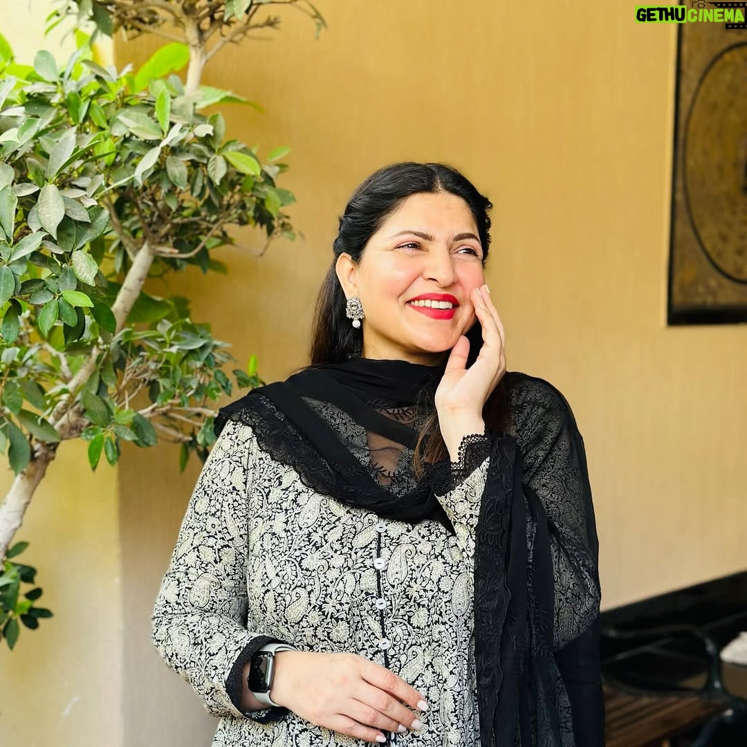 Shagufta Ejaz - 13.9K Likes - Pre Eid Vibeš¤š
