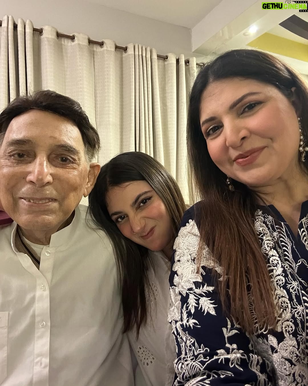 Shagufta Ejaz - 20.6K Likes - Best wishes, to you from us.š