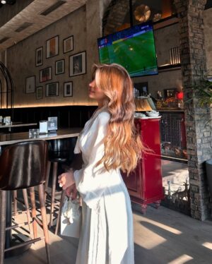 Shahad Salmman Instagram - Dressed in white, feeling the peace and blessings of Ramadan 🙏🤍🕊️

#RamadanBeauty with #Savana @savana_ar 🌙✨
#savanaramadan