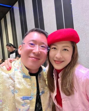 Sharon Chan Man-Chi Instagram - 年初二🎆睇煙花
多謝家豪哥的邀請
大人細路都好開心🤩