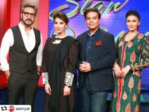 Shermeen Ali Instagram - #repost @asimyar
・・・
#Superstars @adnansid1 & @navinwaqarofficial on #StarandStyle #comingsoon #Shewaar #Sara #Humsafar #merepasstumho #cohost @shermeenaliofficial #lovingit #happiness #entertainment #actors #talented #music #laughter #ptvhome #MashAllah