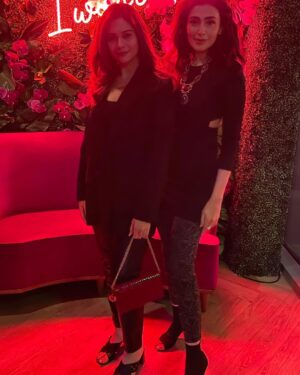 Shermeen Ali Instagram - Thankyou @zarmeenzaheer for such a fun evening♥️♥️