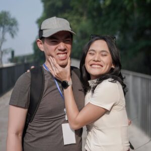 Sheryl Sheinafia Instagram - kita mirip ngga?

fight - eat - 🤼‍♀️ - 🍗

📷 @willymulyadi27