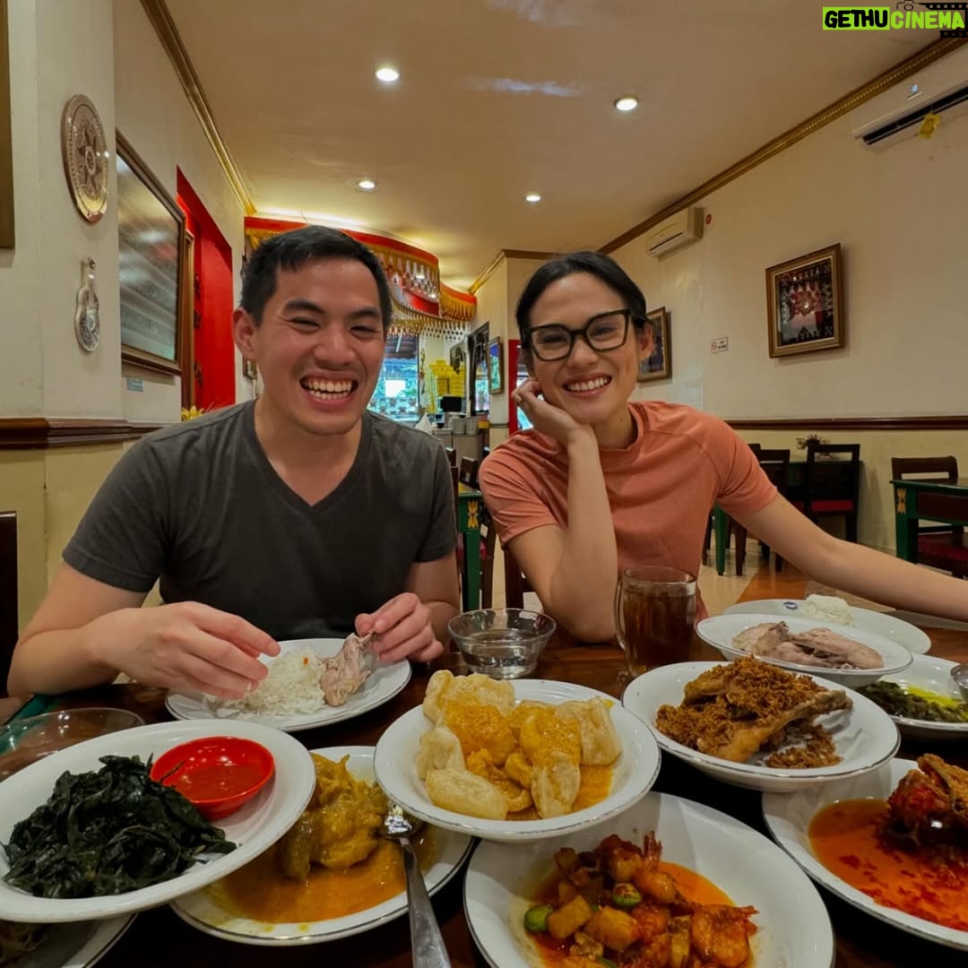Sheryl Sheinafia - 16.6K Likes - kita mirip ngga?
fight - eat - 🤼♀️ - 🍗
📷 @willymulyadi27