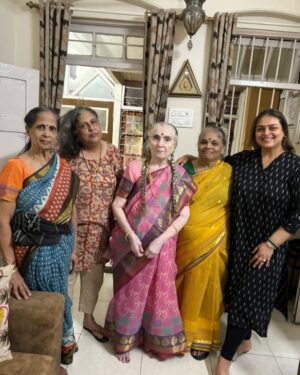 Shilpa Shirodkar Instagram - Every time I look at them, they inspire me in ways I can't even imagine. I feel truly blessed that each of these incredible women in my life has instilled in me bits of their courage, confidence, compassion and an immense ability to love🩷

#HappyWomensDay 🌸

#shilpashirodkar #womendays #internationalwomensday