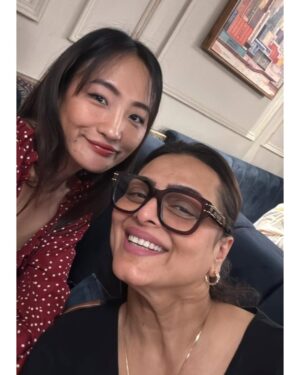 Shilpa Shirodkar Instagram - Every time I look at them, they inspire me in ways I can't even imagine. I feel truly blessed that each of these incredible women in my life has instilled in me bits of their courage, confidence, compassion and an immense ability to love🩷

#HappyWomensDay 🌸

#shilpashirodkar #womendays #internationalwomensday