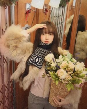 Shin Sae-rom Instagram - 🌷🌹🌷