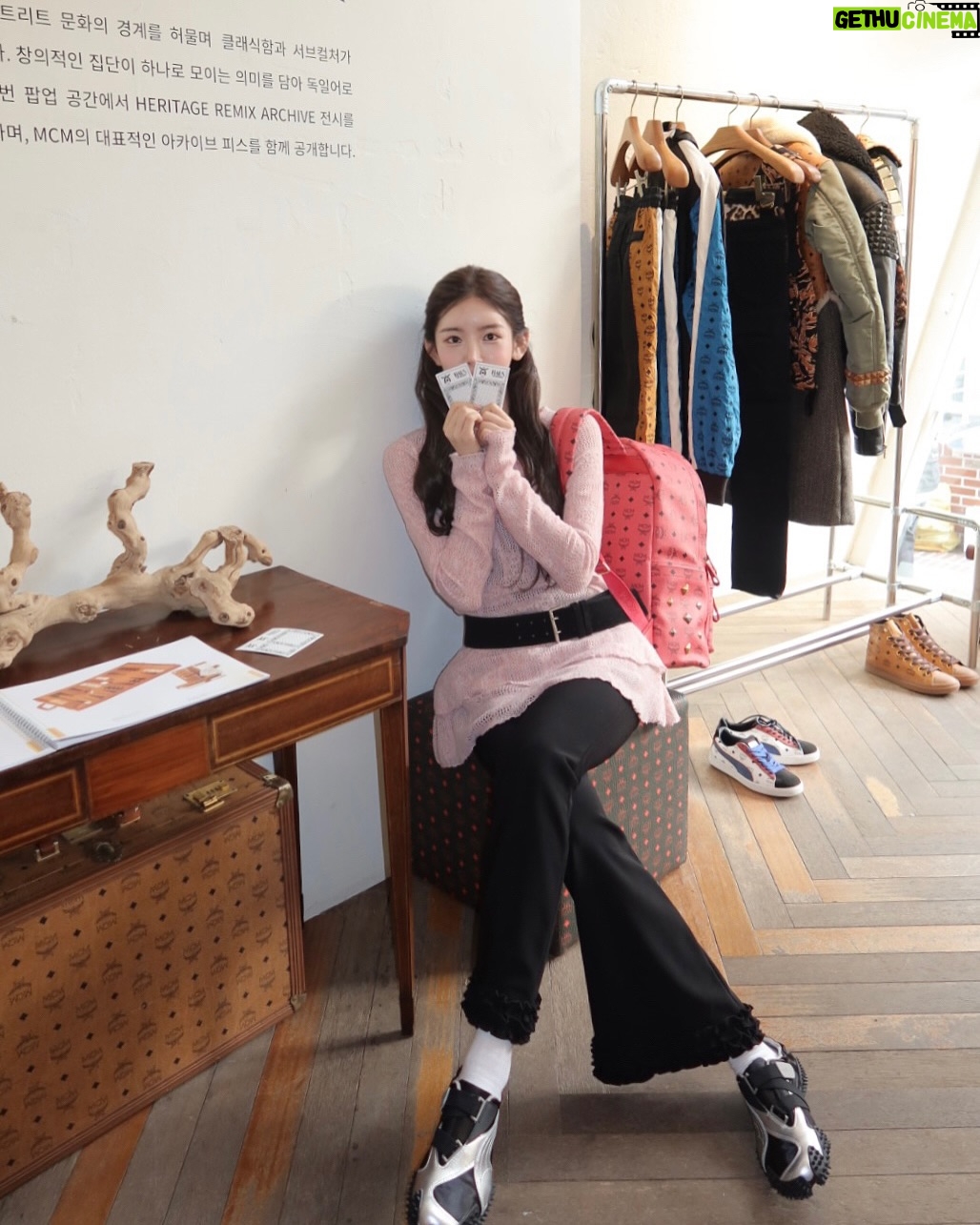 Shin Sae-rom - 15.4K Likes - HA:US by MCM x KASINA
하이엔드 스트릿 감성의 한정판 콜라보 제품들을
압구정 로데오에서 만나보세요 🤎
2025.03.09(일) ~ 15(토)
11:00 - 20:00
서울시 강남구 언주로 168길 29
#mcm #엠씨엠 #mcmworldwide #카시나 #kasina #팝업