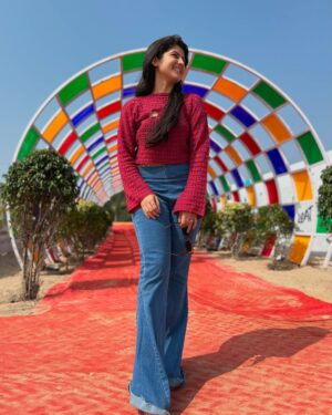 Shivani Sangita Instagram - Real Moods of Sivani 💕
The way I always wish to be…
(Well here’s another eligible song for this Holi😋)