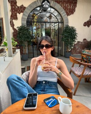 Shivvani Paatil Instagram - Char drink tequila ke baad, next morning coffee will fix everything na? This coffee really brought me back to life cause I was running on 4 hours of sleep x 🍒💤