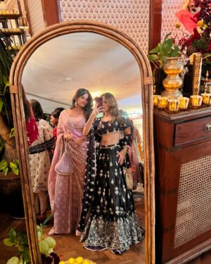 Shivvani Paatil Instagram - Pehli Diwali in India in 3 years🥹🪔❤️ 
Last night with @shopmulmul ✨❤️