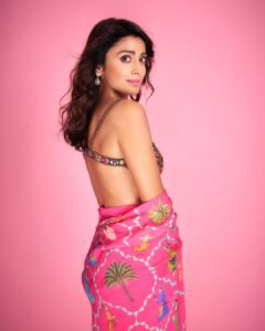 Actress Shriya Saran HD Photos and Wallpapers March 2025