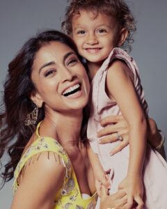 Actress Shriya Saran HD Photos and Wallpapers March 2025