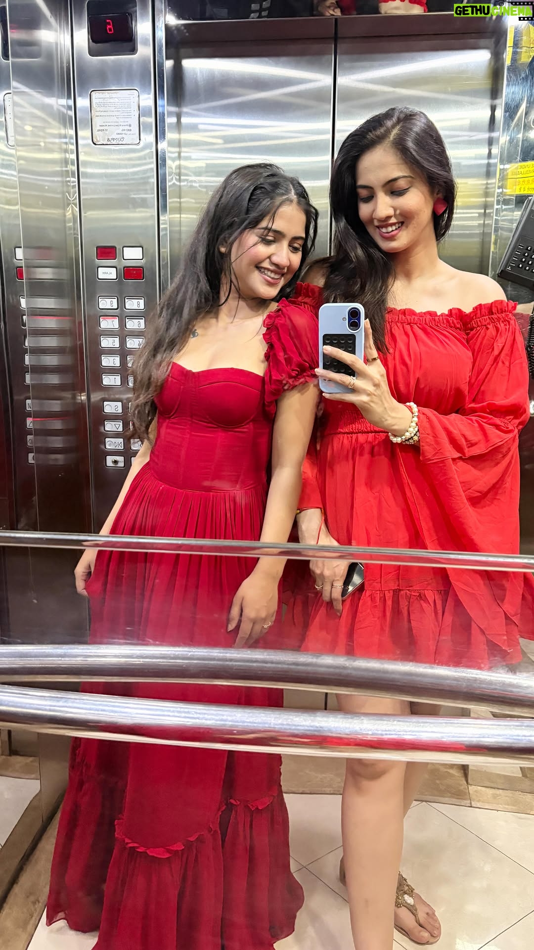 Shriya Tiwari - 1.9K Likes - Reel or reality š§
.
.
.
.
.
#explore #reelitfeelit #insta #trendingreels #foryou #instagram #girlie #bestfriends #besties #meme #funny #comedy #viral #dance #moves #girls #instagood #instadaily #dancevideos #foryou #foryoupage #fyp #reelsinstagram #cute #relatable