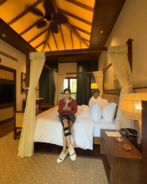 Shruthi Prakash Instagram - Can’t wait to share this experience with you!
Coming right up 
Timber tale series ❤️ @timbertalesofcoorg 

#shrutiprakash #resort #luxury #trip #valentines #loveislove #happy #nature #quiet #peace #loveit #coorg #travel