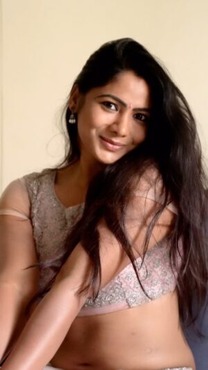 Shruti Reddy Instagram - Just trying the hair flip 🤪😍✨