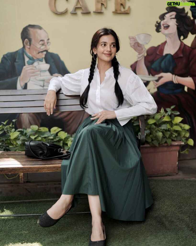Actress Shruti Sharma HD Photos and Wallpapers March 2025 | Gethu Cinema