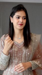 Actress Shweta Sood HD Photos and Wallpapers March 2024