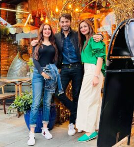 Actress Sidra Niazi HD Photos and Wallpapers July 2022
