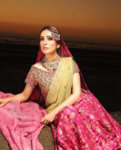 Actress Sidra Niazi HD Photos and Wallpapers January 2022