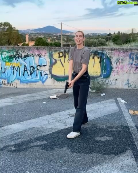 Silvia Mazzieri - 8.5K Likes - Ecco alcuni momenti del set per voi❤️
Vi aspettiamo questa stasera alle 21.20 su canale 5 con la prima puntata della serie “Le onde del passato” con un gruppo meraviglioso ❤️
Ps ho portato anche mio papà sul set 😍
#annavalle @giuliomanfredonia67 @ferri.irene @faustosciarappa @eneabarozzi_ @fiorenzapieri @sergioalbelli @mariasolemansutti @mrosrusso @elisadieusanio @andreatarulloso @goffredomariabruno @fedecitarella @manuelgallese @margotnadam @emmavivalenti @emmascalzona @hifreak #andreatidona #mauriziodonadoni @alessandravenzi @rosarioadaldo__hairstylist @fulviatellone @martafantozz @tromanoff61 @lucacapuanofficial @massimilianovado @federicaff___ @banijaystudios @fiction_mediaset @mediasetinfinity @canale5 @ttagency_new @serena.quattrocchi @onair_agency