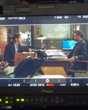 Silvia Mazzieri Instagram - Ecco alcuni momenti del set per voi❤️ 
Vi aspettiamo questa stasera alle 21.20 su canale 5 con la prima puntata della serie “Le onde del passato” con un gruppo meraviglioso ❤️
Ps ho portato anche mio papà sul set 😍
#annavalle @giuliomanfredonia67 @ferri.irene @faustosciarappa @eneabarozzi_ @fiorenzapieri @sergioalbelli @mariasolemansutti @mrosrusso @elisadieusanio @andreatarulloso @goffredomariabruno @fedecitarella @manuelgallese @margotnadam @emmavivalenti @emmascalzona @hifreak #andreatidona #mauriziodonadoni  @alessandravenzi @rosarioadaldo__hairstylist @fulviatellone @martafantozz @tromanoff61 @lucacapuanofficial @massimilianovado @federicaff___ @banijaystudios @fiction_mediaset @mediasetinfinity @canale5 @ttagency_new @serena.quattrocchi @onair_agency