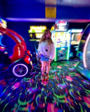 Skylar Gray Instagram - like totally 🛼🩵❕

#80s #rollerskating #retroaesthetic #photoshoot #makeupoftheday