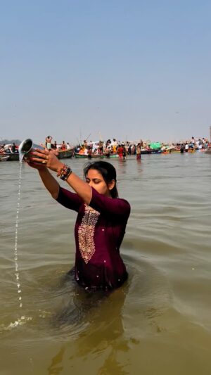 Sneha Paul Instagram - I am so blessed to attend this auspicious day of 
Mahakumbh The holy place. 
29th January Mauni Amavasya 2025. Har Har Ganga 🕉️🙏🏼

#mahakumbh #harharmahadev #harhargange #kumbhmela #mahakumbh2025