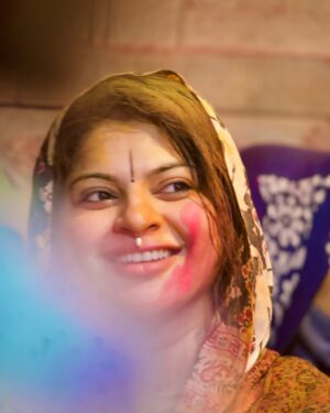 Sneha Wagh Instagram - Vrindavan Ki Holi ……. 💝
Cheerjeevo Hori Ke Rasiya Shri RadhaRaman ……. 🪷
.
.
.
.
.
.
.
#vrindavan #brajdham #brajkiholi #shriradharaman #radharaman #radheradhe #radheshyam #krishna #radha #holi #hori #snehawagh #sarangesneha