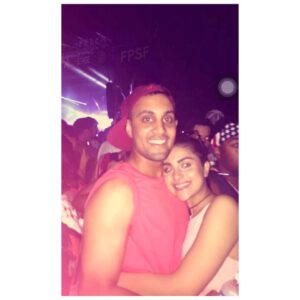 Sohai Ali Abro Instagram - He’s her lobster. ♥️👫🏻💋