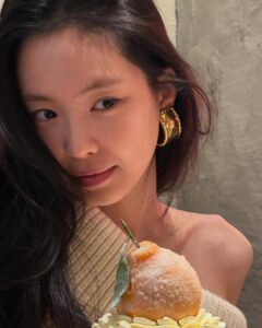 Actress Son Na-eun HD Photos and Wallpapers March 2025