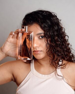Sonal Aggarwal Instagram - #Gifted | In my soft girl era… 
Because this valentines day is all about An Idôle Affair… 🌸
.
Celebrating with @lancomeofficial Lip Idôle Butter Glow & Lancôme Idôle Perfume

#Lancomelndia #Lancomeldole #Lipldole
#LancomeMakeup #LancomeFragrance #valentinsday