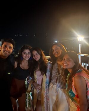 Sonal Aggarwal Instagram - Round-up of one of the best weekends this year… celebrating @iamprabhatchaudhary ‘s birthday for 3 whole days.. complete with sundowners, pickle ball games, exquisite dinners… and the bestest company 😍😍🧿🧿
Oh and bumping into Ranbir Kapoor at the pickleball game was the cherry on top! 🥰❤️
.
#happybirthday #weekendroundup #pinkpeppercorn #ranbirkapoor #prabhatchaudhary 
.