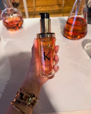 Sonal Aggarwal Instagram - Celebrated 20yrs of @kerastase_official in India, last night in Mumbai. 
What a grand evening… the highlight being the launch of the newest, upgraded version of their iconic Elixir Ultime which is now better than ever before! 
#ShineLikeAnIcon 

#pinkpeppercorn #KerastaseIndia #NewElixirUltime
#hosted