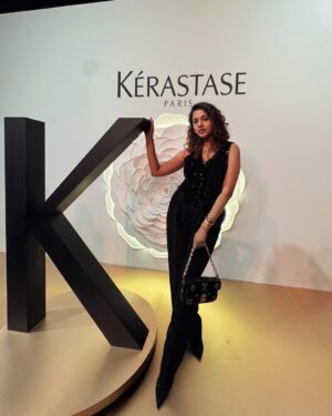 Sonal Aggarwal Instagram - Celebrated 20yrs of @kerastase_official in India, last night in Mumbai. 
What a grand evening… the highlight being the launch of the newest, upgraded version of their iconic Elixir Ultime which is now better than ever before! 
#ShineLikeAnIcon 

#pinkpeppercorn #KerastaseIndia #NewElixirUltime
#hosted