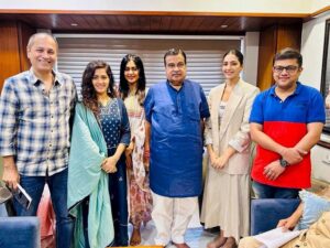 Sonia Balani Instagram - It was a pleasure for the team of #TheKeralaStory to meet Union Minister Shri @gadkari.nitin Ji. We are grateful for the opportunity to discuss our film and its significance.

#VipulAmrutlalShah @sudipto_sen @aashin_shah @sunshinepicturesofficial @adah_ki_adah @iyogitabihani @soniabalani9 @siddhi_idnani @aka.vijaykrishna @pranaypachauri @pranavmisshra
#SunshinePictures #saveourdaughters