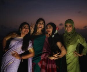 Sonia Balani Instagram - The dark night 🌘

#thekeralastory 
.
.
.
.
.
.
.
.
.
.
.
#actor 
#actress 
#bollywood 
#trending