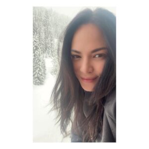 Sonia Couling Instagram - 1st post of 2024. So much has happened in 2023 and so many things to cherish and be grateful for. Looking forward to an amazing year ahead. I can feel the energy of the year of the dragon in my bones. 🥰 Warm happy wishes to all, and kisses from the snowy mountains. 🦋❄️🏂