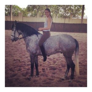 Sonia Couling Instagram - Exactly 2 weeks ago, I had to make the most, difficult, heartbreaking decision to let u go. My sweet Marengo. I miss u dearly. 💔😢 Thank u for the memories and the beautiful 11 years together. May u gallop, happy and free wherever your soul takes you and I pray that we will meet again there❤️Horses lend us the wings we lack. 

“I can make a General in five minutes, but a good horse is hard to replace” — Abraham Lincoln 

U are truly irreplaceable. #marengo #1sthorse #1stlove #heartbroken