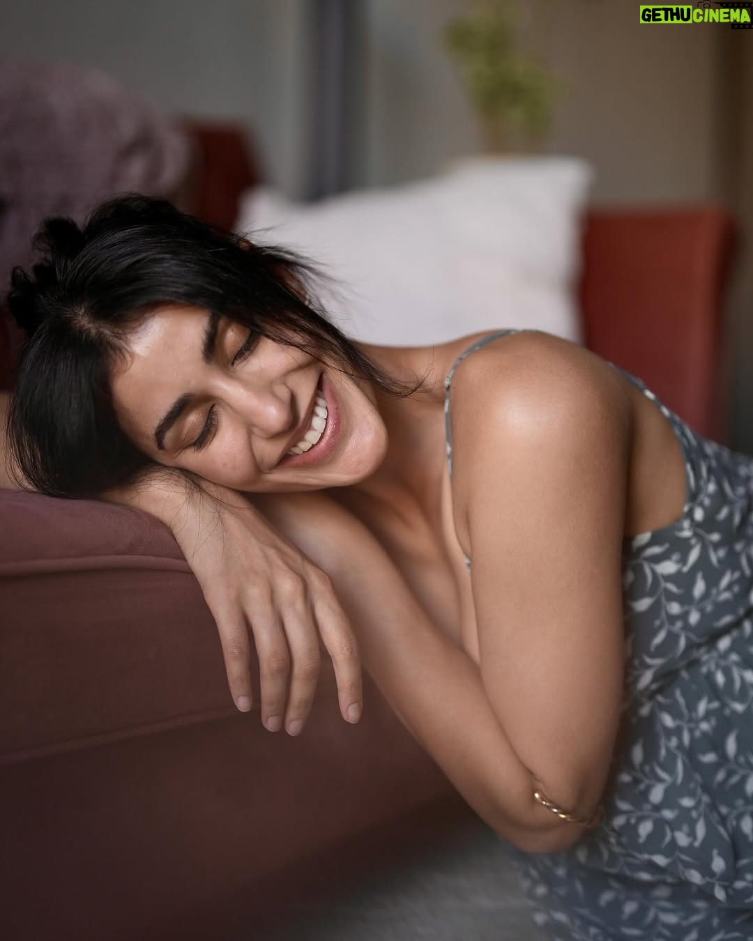 Sonia Rathee - 11.9K Likes - Leave it to @lala_photuwale to capture the moments in between 🤍
Ta ta ta ra, ta ta ra ra 🎶