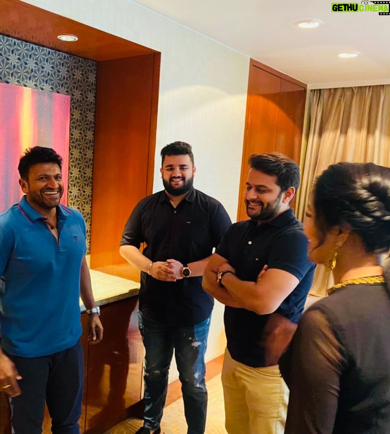 Sonu Gowda - 49.7K Likes - Happy birthday dearest Appu❤️🤗❤️🤗❤️ you are always a blessing to me 🤗🤗🤗 I’m glad I knew in person.. 🤗🤗🤗
