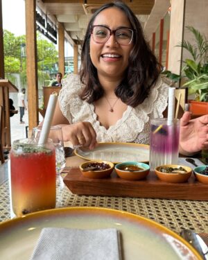 Sonu Venugopal Instagram - Dressed up today for the ultimate hype woman one could ask for @sindhusmurthy. 
Also! Did you buy tickets for my show?