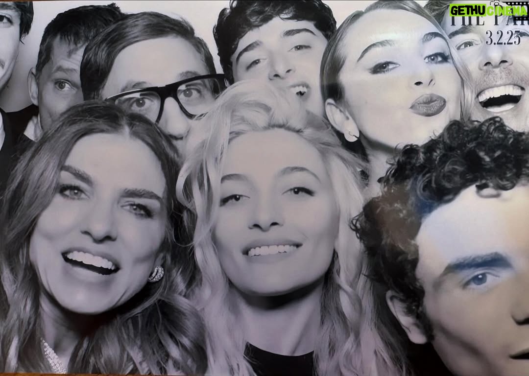 Sophie Levy - 10.2K Likes - Loves a Photo Booth