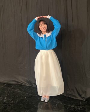 Sora Tamaki Instagram - 💰

今日はカネオくんです！
今回は雪について⛄️

除雪作業をしてくださっている方々の裏側をたくさん見られました。基地や除雪車にたくさんの秘密が隠されていました❄️

ぜひご覧ください！

outfit @laemuse.official
earring @____.323_ @karhtu_press
ring @blueta1handmade 
shoes @himiko_shoes

#有吉のお金発見突撃カネオくん 
#田牧そら