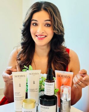 Sowmya Menon Instagram - In love with SOTHYS self care products! ✨
Enjoy and pamper yourself with their amazing range. Use the promo code "SOWMYA" for a special 10% discount on all products ❤️❤

 #SelfCareWithSOTHYS