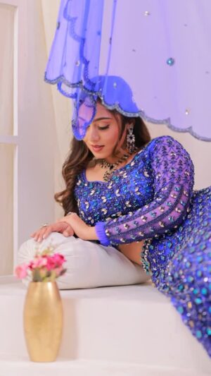 Sreethu Krishnan Instagram - In my own fairy tale 🦚🌝✨♥️🧿

Costume- @mokshe_rental_destination 
Makeup- @star_makeupartistry 
Photography- @ruban_photography_7 
Jewels- @chennai_jazz