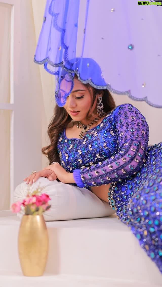 Sreethu Krishnan - 35K Likes - In my own fairy tale š¦šāØā„ļøš§æ
Costume- @mokshe_rental_destination
Makeup- @star_makeupartistry
Photography- @ruban_photography_7
Jewels- @chennai_jazz