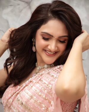 Sridevi Vijaykumar Instagram - Lost in the beauty of the moment ✨️
.
.
.
.
.
.
.
Makeup💄: @ramya_mua 

Hair👱‍♀️: @iniyamakeover

Outfit👗: @neerusindia

Jewelry💎: @the_jewel_gallery

Photography📸: @gruva_photography 

#jodiareyouready #vijaytv #season2 
#beauty #dreams #love #magic #Photography #makeup #outfit #danceshow #weekend #saturday #sunday #instagood #instafam #instagram #instafeed #followyourdreams