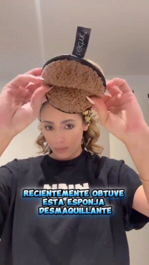Stephanie Herela Instagram - Does this viral sponge actually work, or is it just hype? Let’s test it together! 🧐✨ 
——
Esta esponja viral realmente funciona o son cuentos? ¡Vamos a probarla juntas! 🧐✨ #Desmaquillado #RutinaDeNoche #CuidadoDeLaPiel #ReviewDeBelleza #TendenciaViral #reels 
#makeupremover #makeupsponge #GetUnreadyWithMe #BeautyReview #ViralTrend #SkincareRoutine