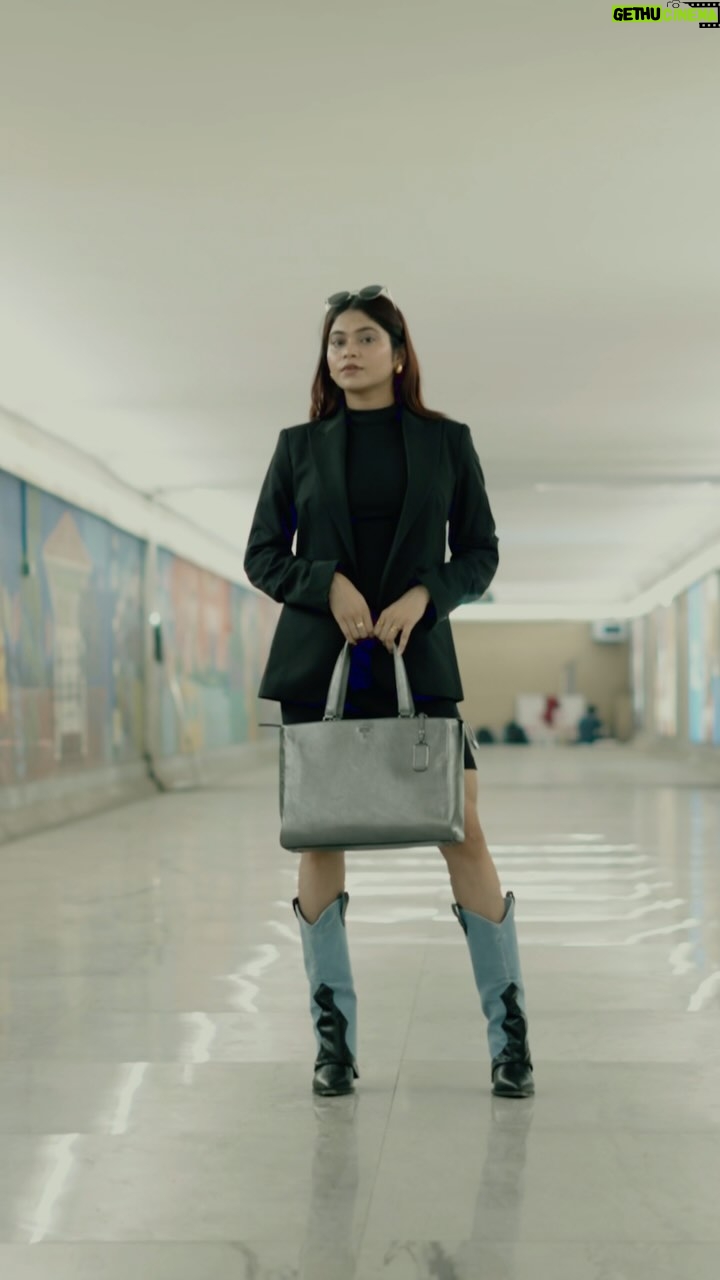 Sudeshna Biswas - 29.9K Likes - Holiday adventures made effortless with TUMI!
Whether capturing memories or finding new places, my essentials are always safe.
#TUMI #TUMIINDIA #Collaboration #ad
@tumitravel @reliancebrandsltd @ajioluxe